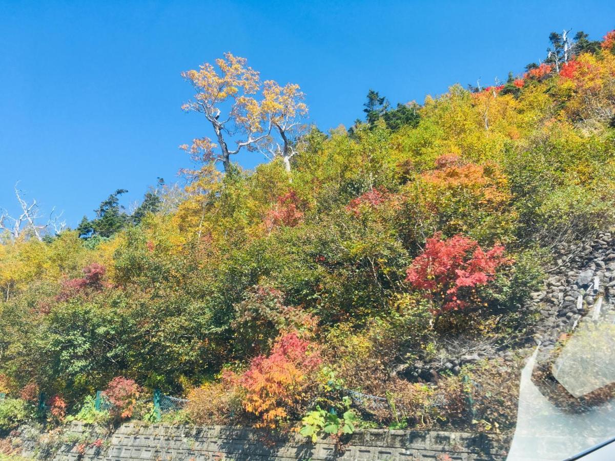 温泉ゲストハウス やすもり 本館 Hachimantai  Экстерьер фото